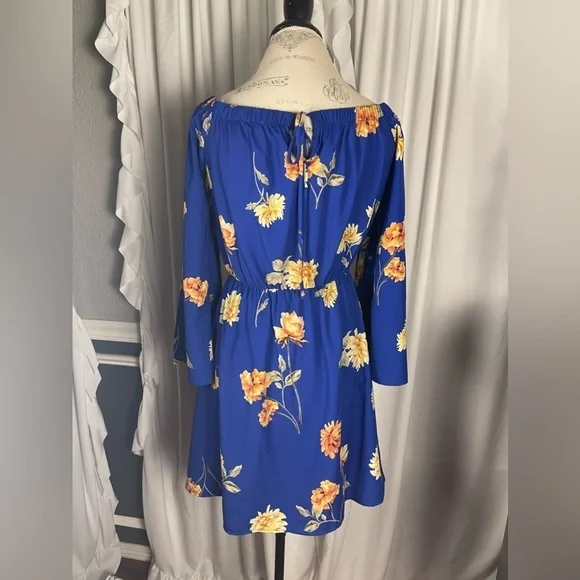 Altar’d State Blue Floral Off The Shoulder Dress Size Large - Picture 2 of 5
